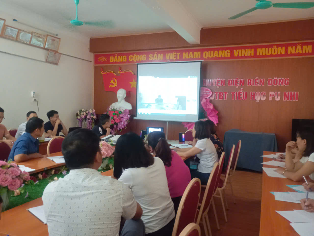 Hoạt động chuyên môn