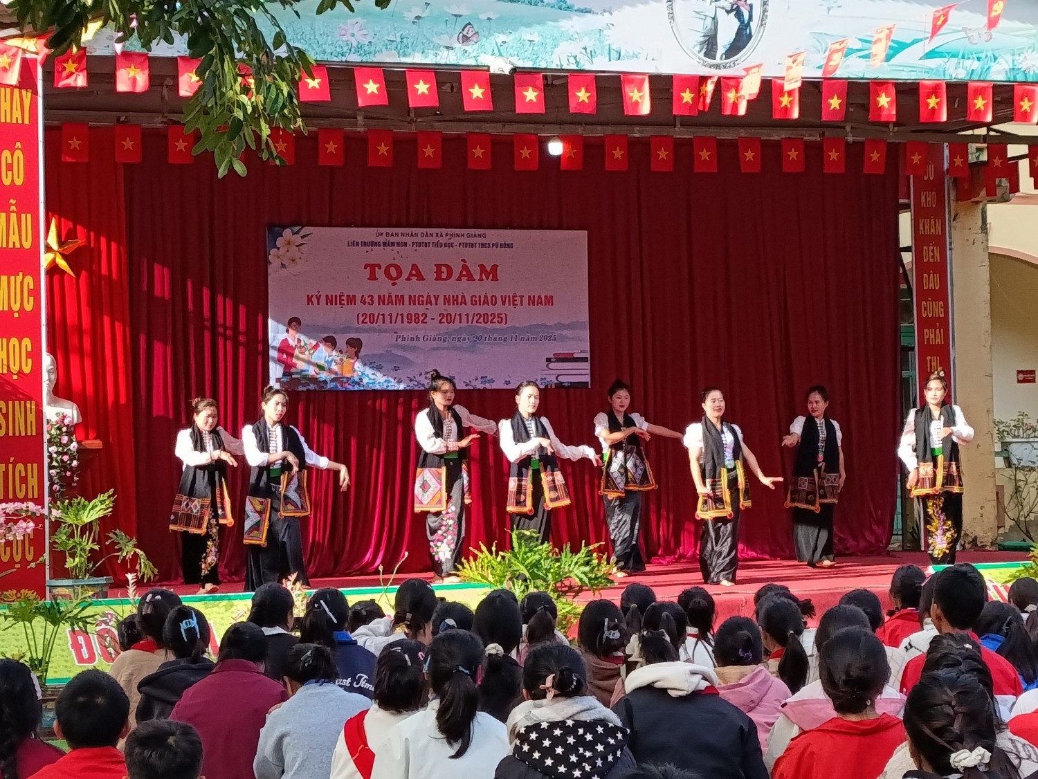 Khai giảng năm học mới