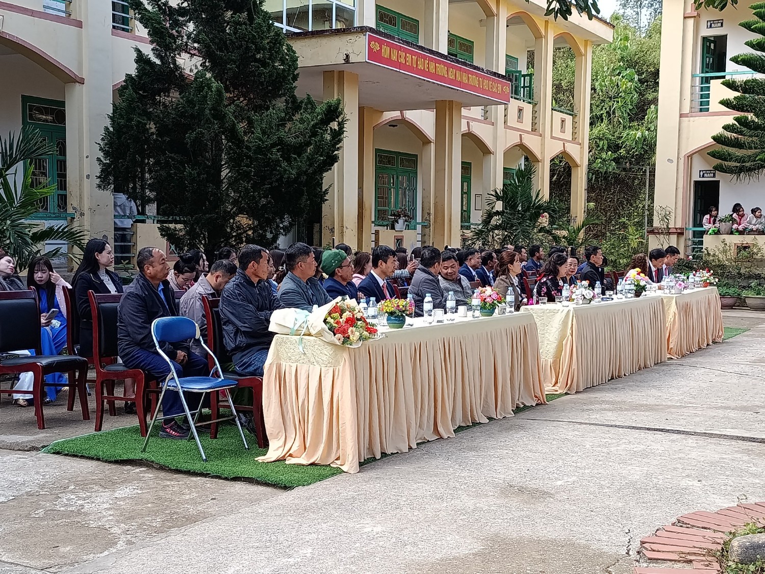 Khai giảng năm học mới