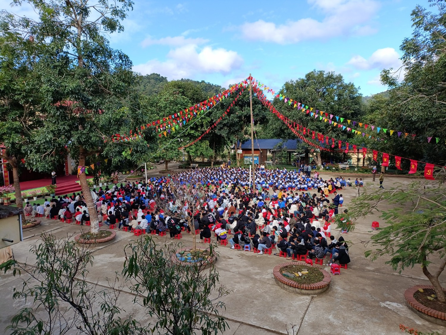 Khai giảng năm học mới