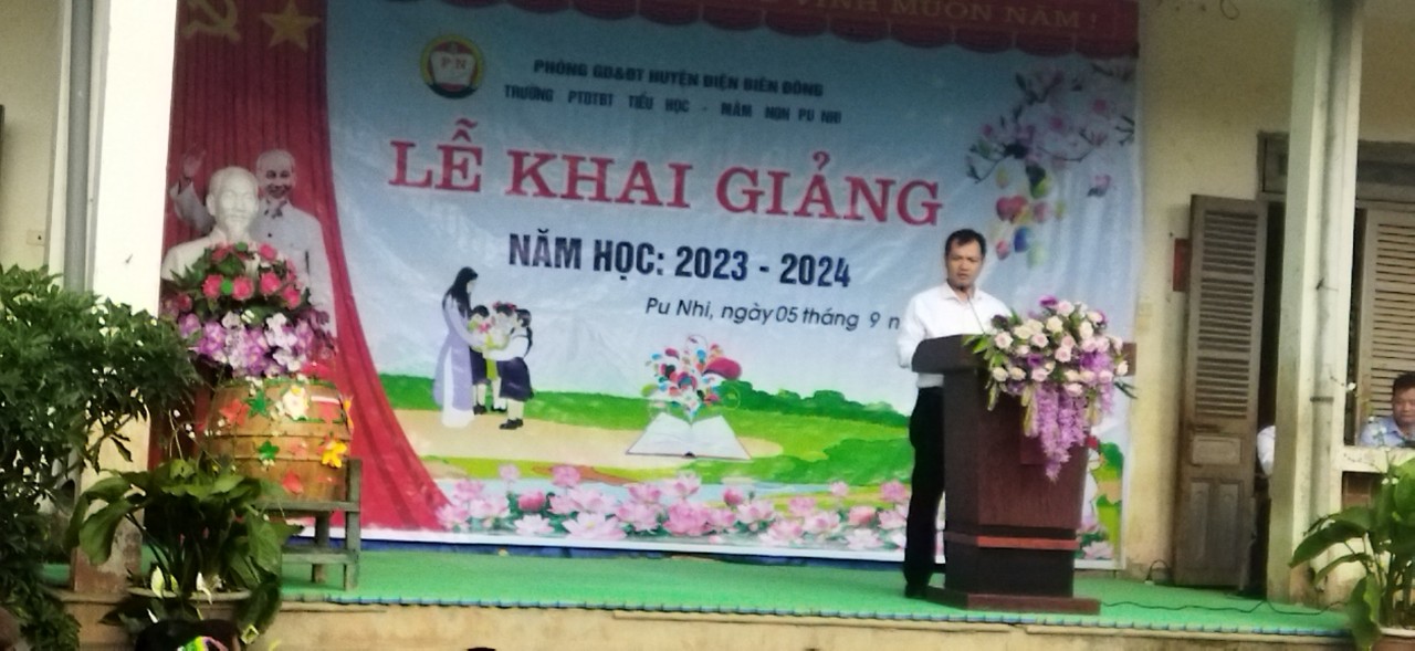 Khai giảng năm học mới